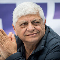 Ma'ale Adumim Mayor Benny Kashriel at a protest tent outside the Prime Minister's Office in Jerusalem, February 4, 2020. (Yonatan Sindel/Flash90)