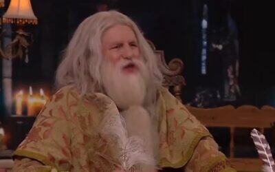 A screen capture from an 'Eretz Nehederet' video featuring US actor Michael Rapaport. (Screenshot, 'Eretz Nehederet', used in accordance with Clause 27a of the Copyright Law)