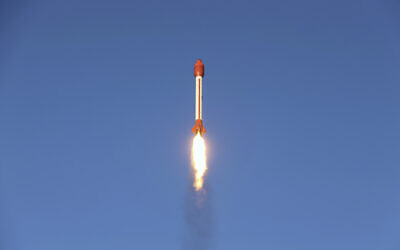 This photo released by the Iranian Defense Ministry on Wednesday, Dec. 6, 2023, claims to show a rocket with a capsule carrying animals as it is launched from an undisclosed location into orbit, Iran. (Iranian Defense Ministry via AP)