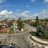 A view of the community of Bat Hefer. (CC BY-SA GevBen/Wikipedia)