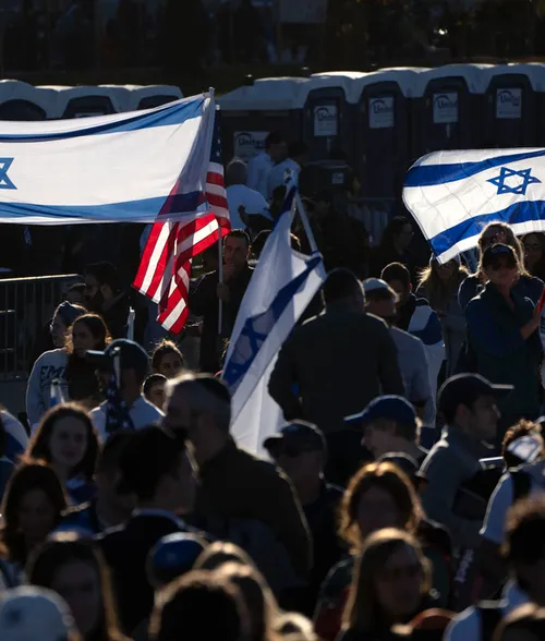 צעדה למען ישראל ב-14 בנובמבר בוושינגטון. אוונגליסטים מתפללים למען ישראל